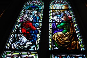 St Marys_pictorial_scene_Holy_Spirit_to_Apostles, Albany, USA